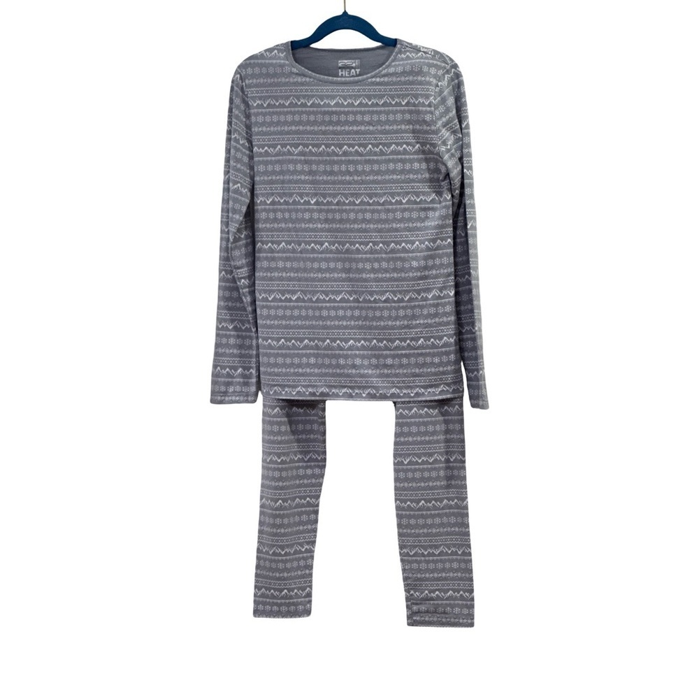 32 Degrees Kids Pajama Set in Gray and White